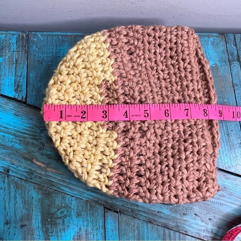 Knit Handmade Toque - Picture 4 of 5